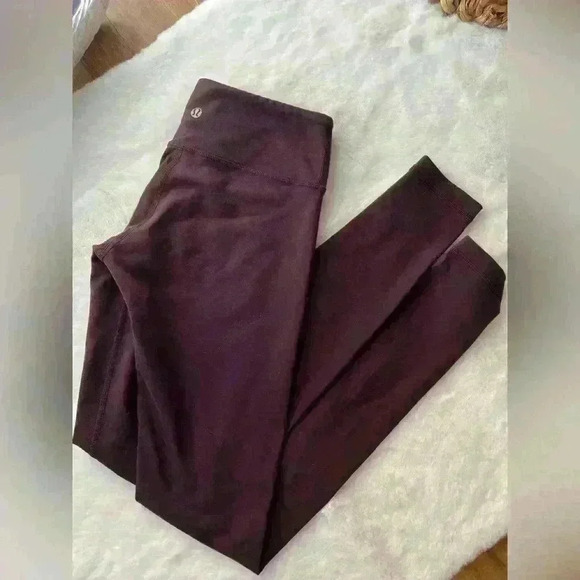 Like New Lululemon Leggings - Picture 2 of 6